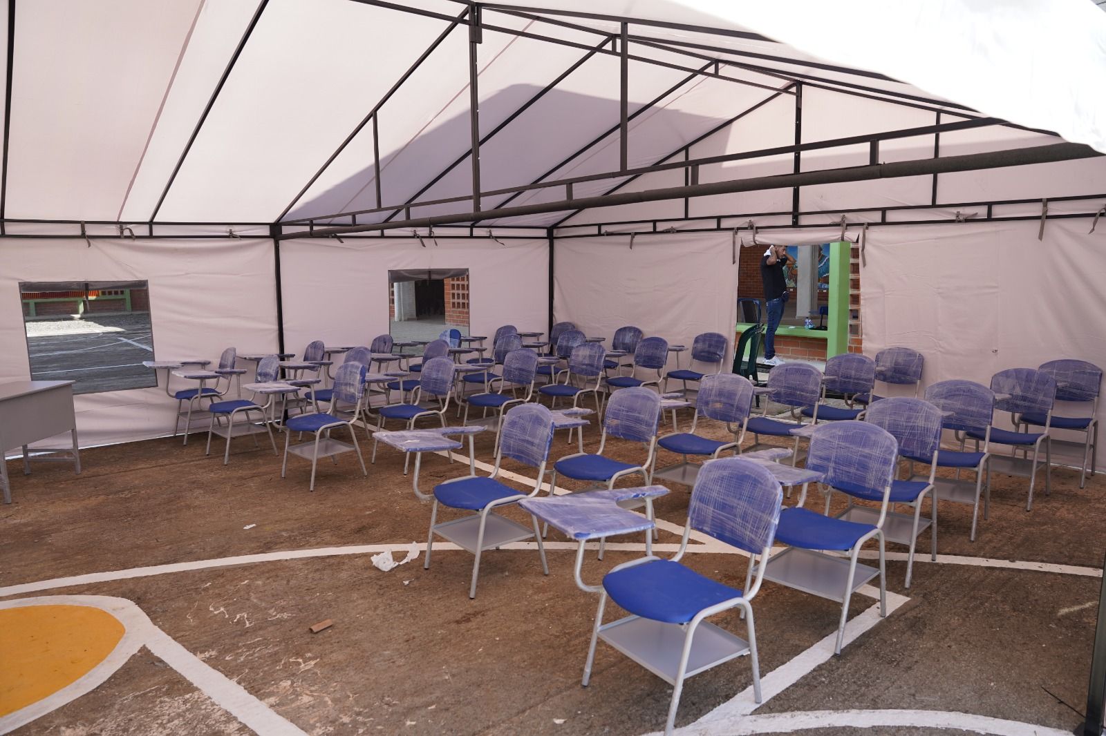 Cooperaci&oacute;n Internacional Espa&ntilde;ola y UNICEF entregaron carpas educativas en Buenaventura