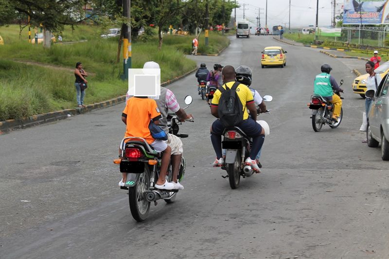 La Ley Nacional de Tránsito obliga a los motociclistas a utilizar el casco