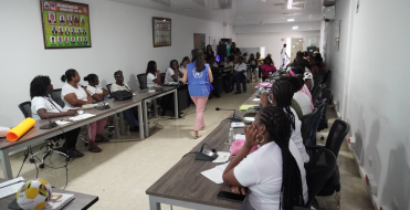 Secretaría de Convivencia para la Sociedad Civil y el PNUD adelantan taller de fortalecimiento de capacidades para personas cuidadoras en Buenaventura