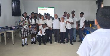 Planteles educativos Alfredo Vásquez Cobo y Niño Jesús de Praga en el Bajo Calima recibieron mejoramientos en infraestructura