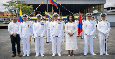 Buenaventura fortalece su liderazgo militar Alcald&iacute;a condecora al comandante saliente y da la bienvenida a un nuevo Brigadier General