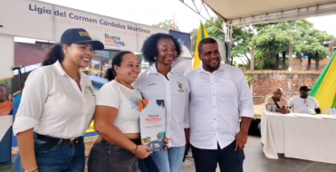 50 familias del barrio Isla de la Paz recibieron los t&iacute;tulos de propiedad de sus predios