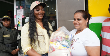 Gestora Social Merlin C&oacute;rdoba Mart&iacute;nez contin&uacute;a llevando atenci&oacute;n y ayudas humanitarias a las comunidades afectadas por la emergencia