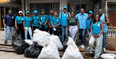 Con recolecci&oacute;n de residuos, Alcald&iacute;a de Buenaventura inicia recuperaci&oacute;n ambiental en barrios damnificados por el sismo